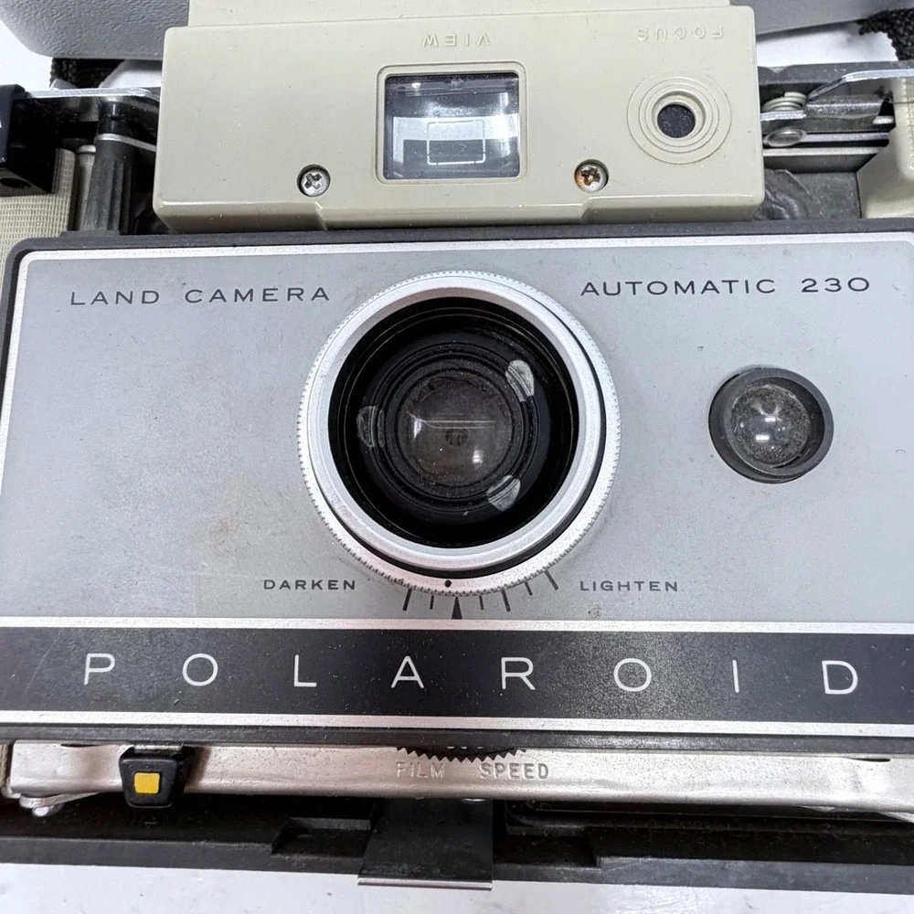Vintage Polaroid Automatic 230 Land Camera Folding Instant Film w/ Cover Strap